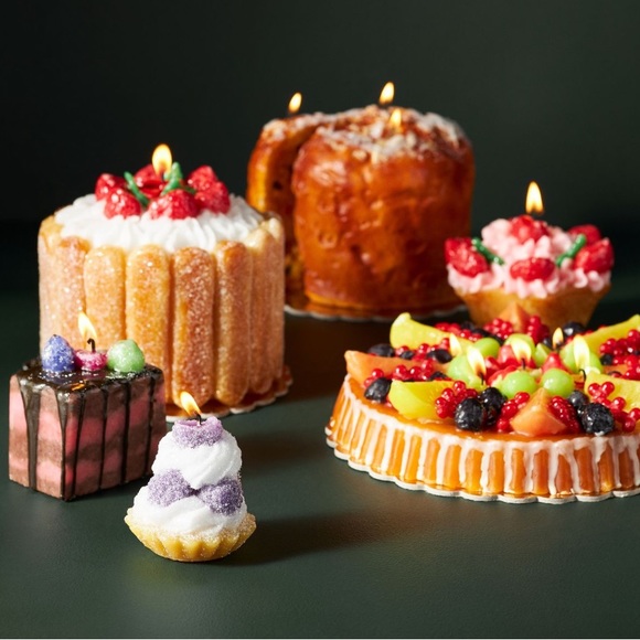 Anthropologie Other - Panettone Dessert Candle